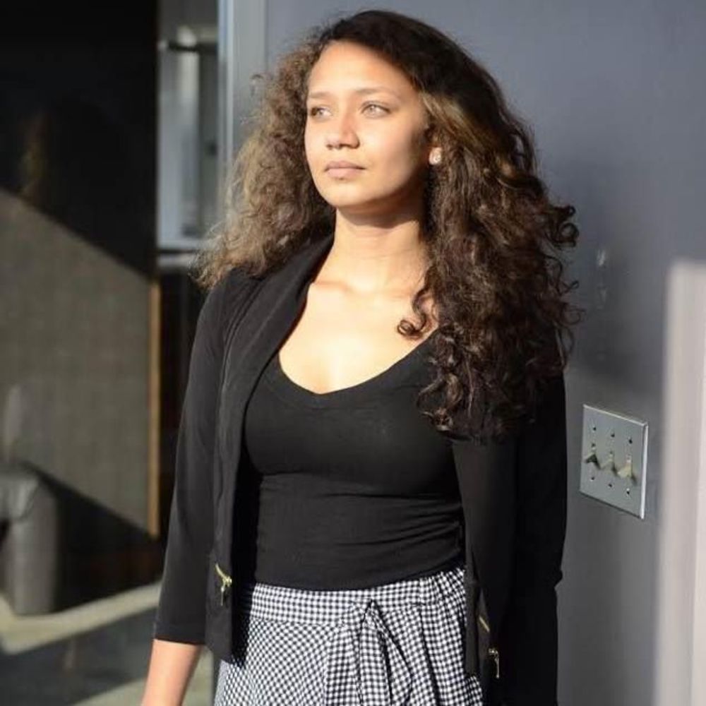 Meet your Posher, Kiana